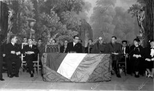 Presidencia de la asamblea Pedagógica del magisterio Toledano, Presidido por el...