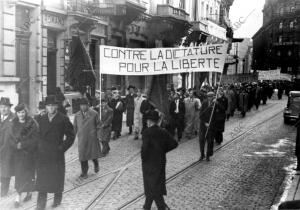 Manifestación A favor de la república Española en Bruselas (Bélgica) foto...