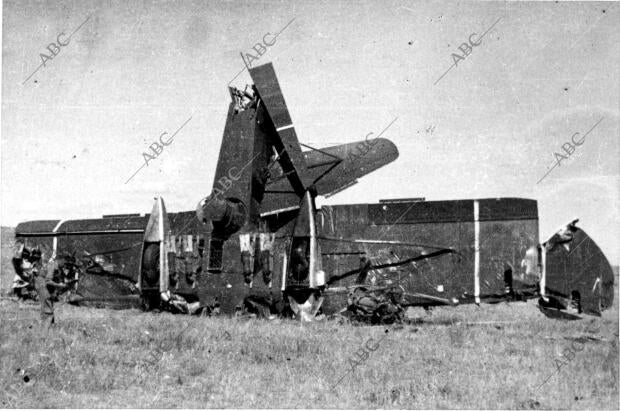 Avión rojo en Huecas (Toledo)
