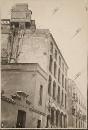 El grupo escolar de la calle del caballero de Gracia, Nº 30, que Recibió el...