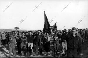 El comandante jefe de Todas las Milicias del frente Popular, Enrique Líster,...