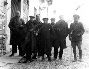 El teniente coronel Redondo, que Mandaba una de las Columnas del frente de...