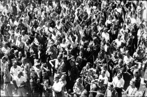 Los Componentes del Batallón "Andalucía", Congregados en el patio del cuartel de...