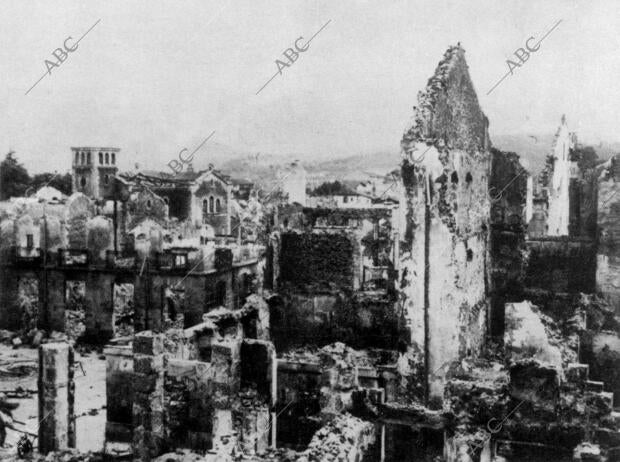 Guernica tras los Bombardeos de abril de 1937