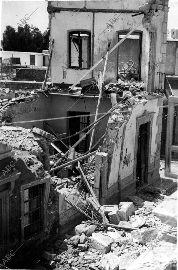 Una de las Casas Destruidas por el bombardeo de los Barcos Alemanes, en Almería