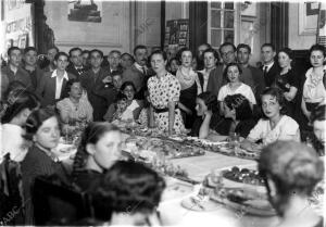 Ángel Antem (Arriba), capitán de la brigada Stajanov, y Alba Peraita,...