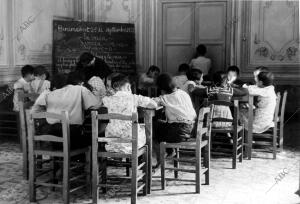 La hora de clase en la residencia infantil de Benimamet (Valencia)