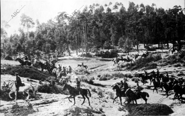 Escuadrón de caballería nacional en el frente de Teruel