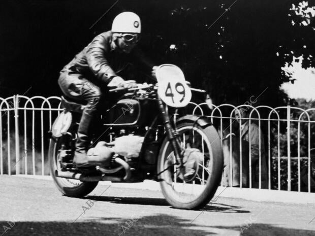Georg Meier Venció en 1939 con esta Bmw 39tt - Archivo ABC