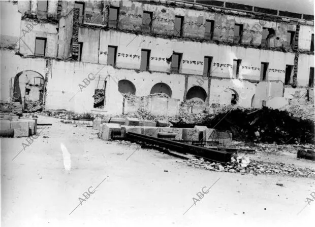 Las Ruinas del cuartel de la Montaña, una vez Finalizada la Guerra Civil