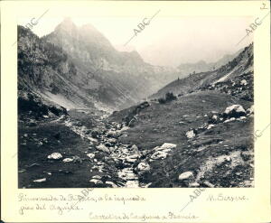 Rinconada de Rioseta. A la izquierda el pico del águila