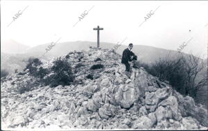 La cruz de la cumbre de Arno entre Deva y Motrico (Guipuzcoa), muy Frecuentado...