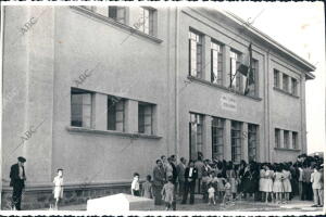 Grupo Escolar "Francisco Franco", Inaugurado en la Carolina, con asistencia del...