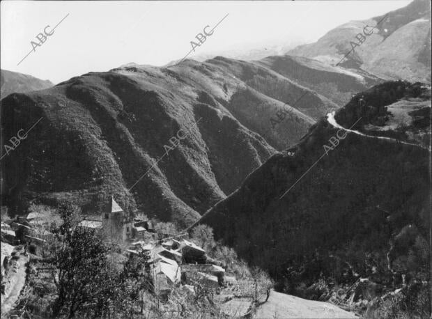 Vista general del poblado de san Pedro de Montes, camino de Santiago de Peñalba