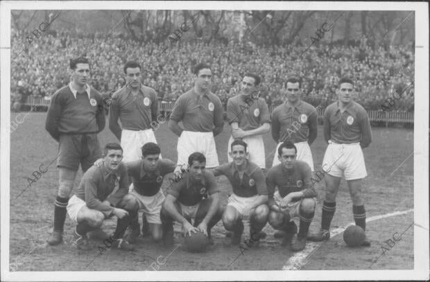 Fotografía tomada de los Jugadores que Participaron en el partido contra el...