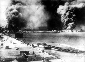 El 7 de diciembre de 1941, el puerto de Pearl Harbour Fue atacado por sorpresa...