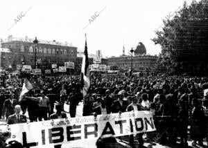 Celebración de la liberación de París del control de los Nazis