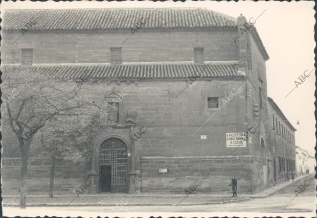 Fachada del convento de Santo Domingo, donde murió Francisco de Quevedo