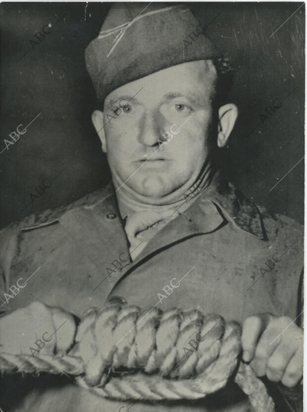 El sargento norteamericano John C. Woods, verdugo ejecutor de las sentencias de...