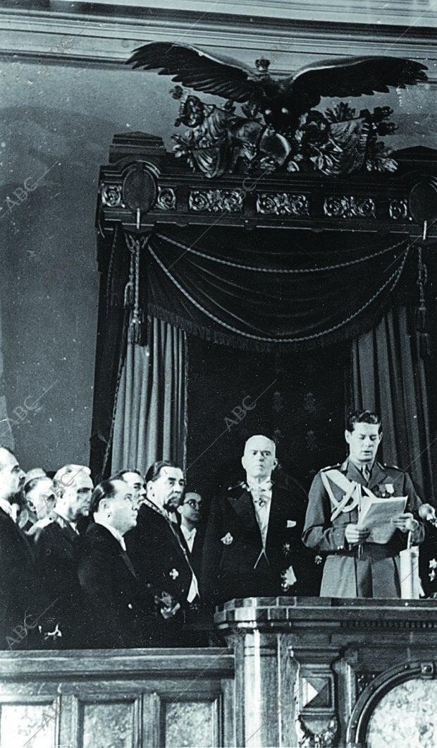 Dircurso Enn el parlamento de Miguel de Rumanía