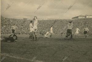 Partido de liga entre el Real Madrid y el Athlétic de Bilbao en el estadio...