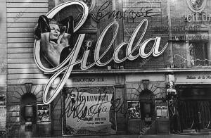 Foto de la fachada del Palacio de la Música, donde se estrenó «Gilda», con el...