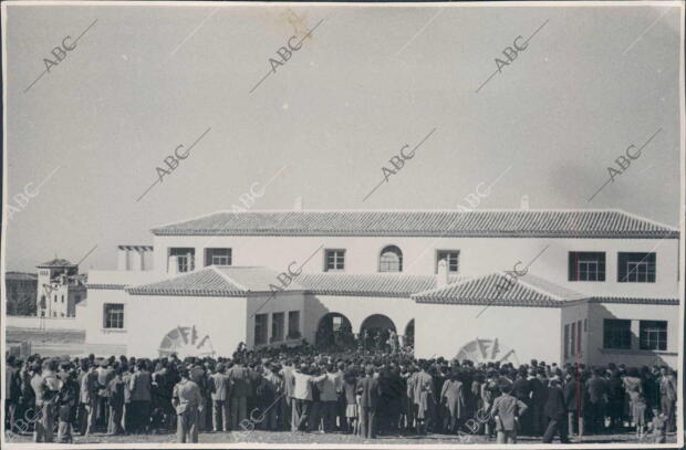 Foto tomada durante la entrega de Viviendas Construidas por la dirección general...