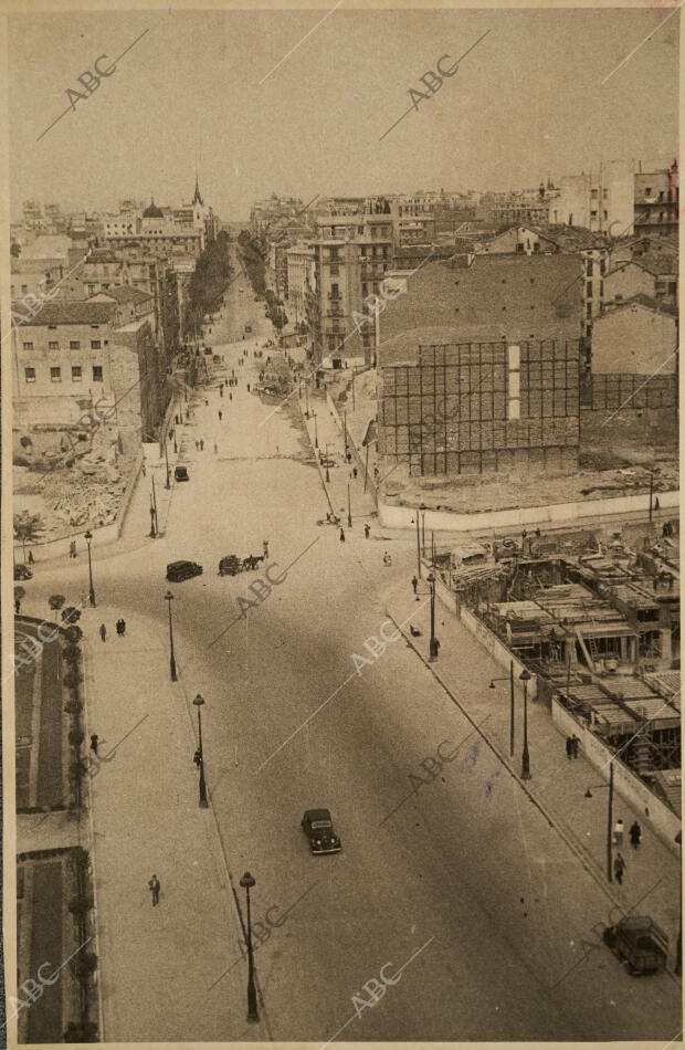 La prolongación de la Gran Vía entre esta y la calle Princesa hasta la plaza de...