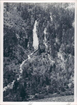 Pirineo de Lérida. Cascada del puerto de la Bonaigua