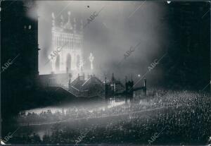 Fachada del Obradoiro en la noche del Fuego (primera foto Obtenida en esta...