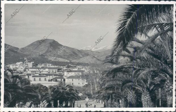 Sierra Nevada desde el santuario de la Virgen de la cabeza de Motril