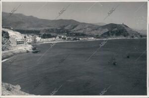 Vista general de una playa de Almuñécar