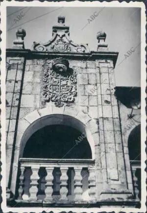 Escudo Perteneciente al condado de Lemos, que figura sobre el arco central del...