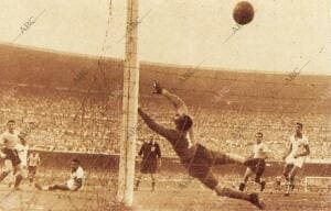 El gol de Ghiggia en el Estadio de Maracaná daba el mundial de 1950 a Uruguay, y...