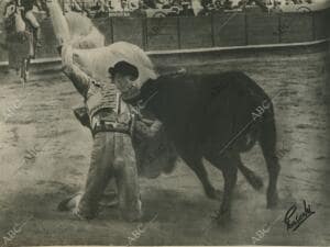 Estallaban los quites del mejicano con precisión seca y luminosa