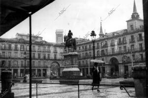 Lluvia en la Plaza Mayor de Madrid