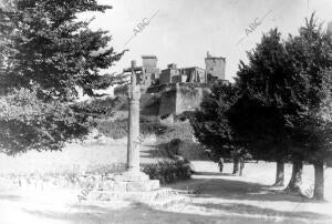 Vista del castillo de Monterey (Orense)