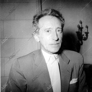 El escritor Jean Cocteau