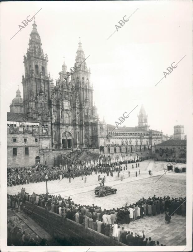 Recibimiento del cardenal Quiroga y Palacios