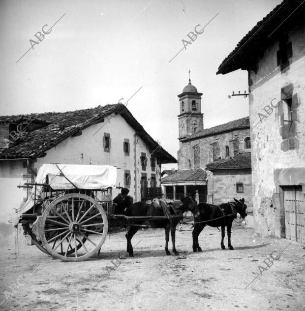 Una de las Calles del pueblo la Barranca, en el valle de Araquil (Navarra)