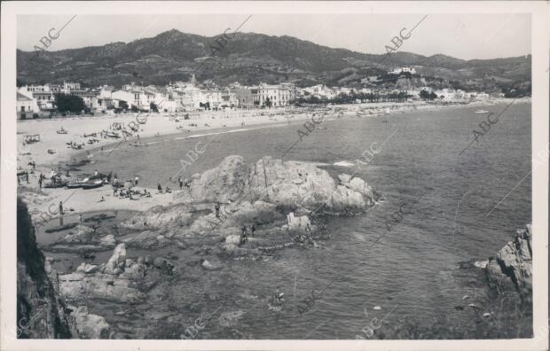 Vista de la playa de Lloret de Mar antes del boom inmobiliario