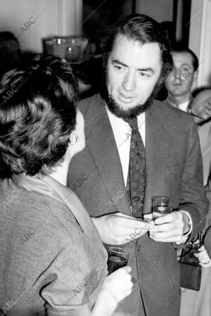 Gregory Peck, A su paso por Madrid, con barba para encarnar el personaje del...