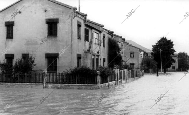 Una de las Calles de la ciudad de Cartagena, Inundada por las Fuertes Lluvias