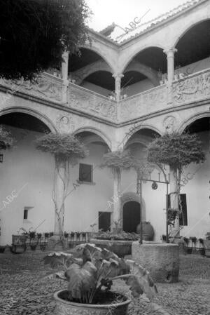 Patio interior del palacio de los Maqueses de Altares en ciudad Rodrigo...