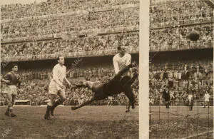 En la imagen, Di Stefano marca el segundo gol de su equipo tras un centro de...