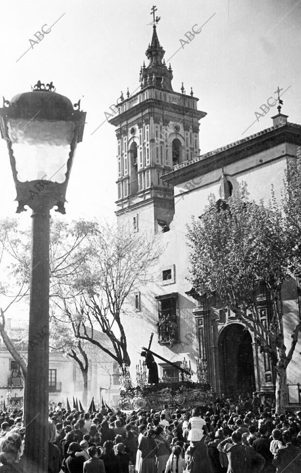 Jesús de las Penas en la parroquia de san Roque - salida el domingo de Ramos