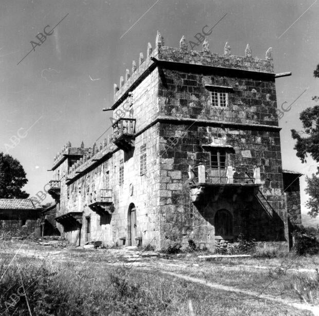 El pazo del Ríal del señor de la casa de Rubianes, Marques de Aranda...