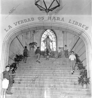 Entrada principal al centro educativo