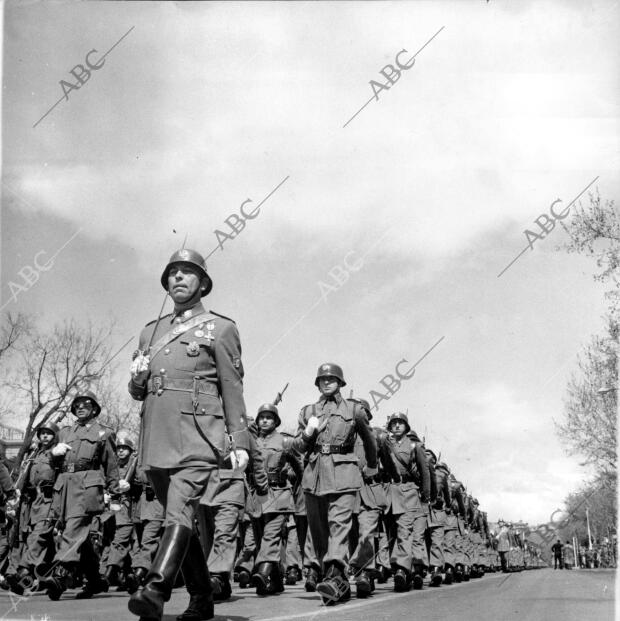 La infantería en el desfile de la victoria de 1957