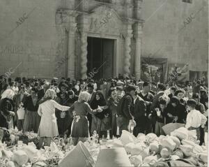 Aspecto del monasterio de la Santa Faz el día de su romería